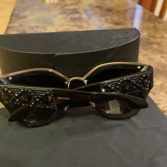 Prada Black and Gold Beaded Sunglasses Runway Spring Summer Collection - Picture 8 of 12